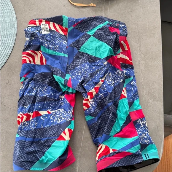 TYR avictor tech suit size 26 - Picture 2 of 3